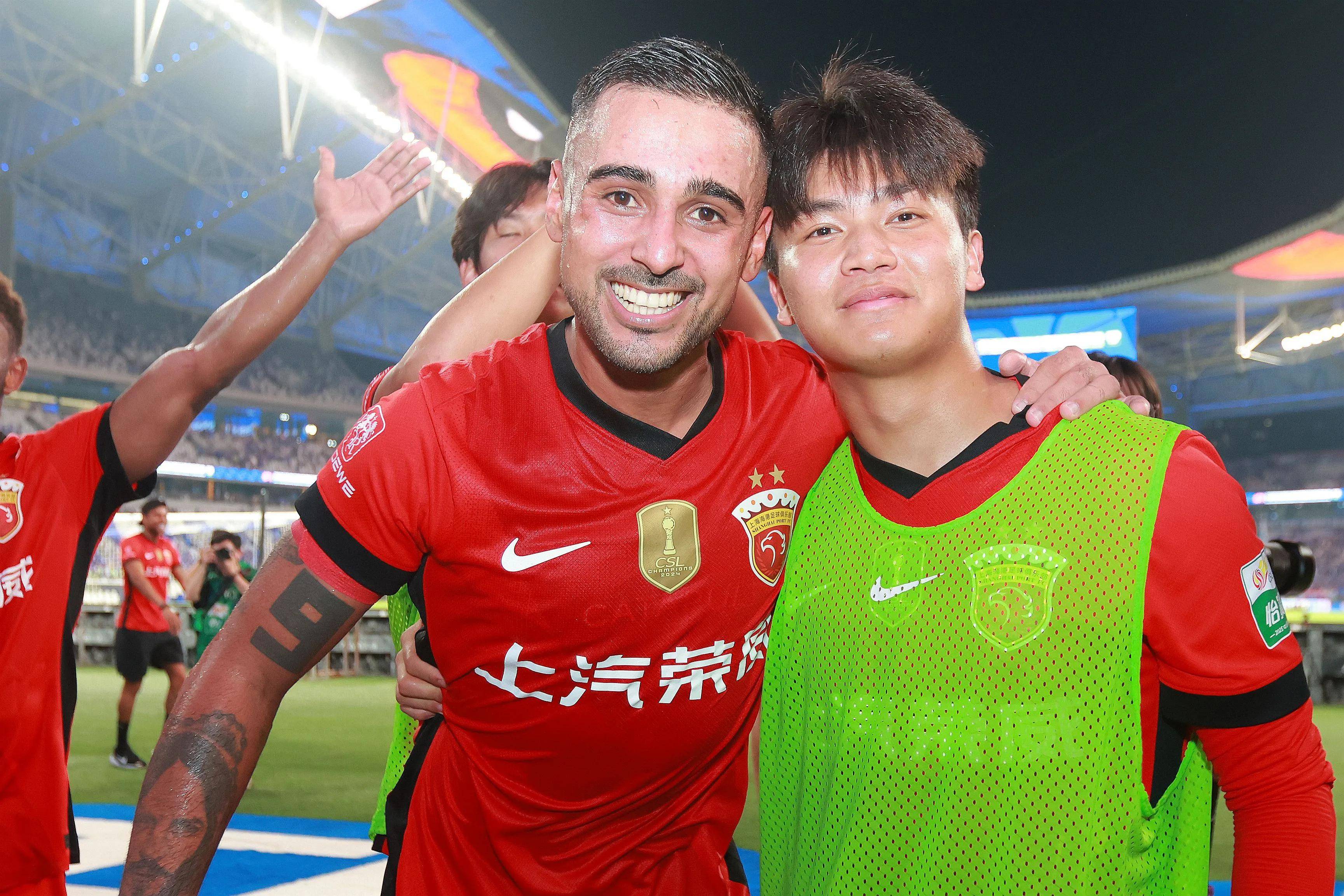 金年会平台-上海海港发布备战花絮，冲刺阶段遗憾出局，法国杯任务艰巨，阵容厚度经受考验的简单介绍