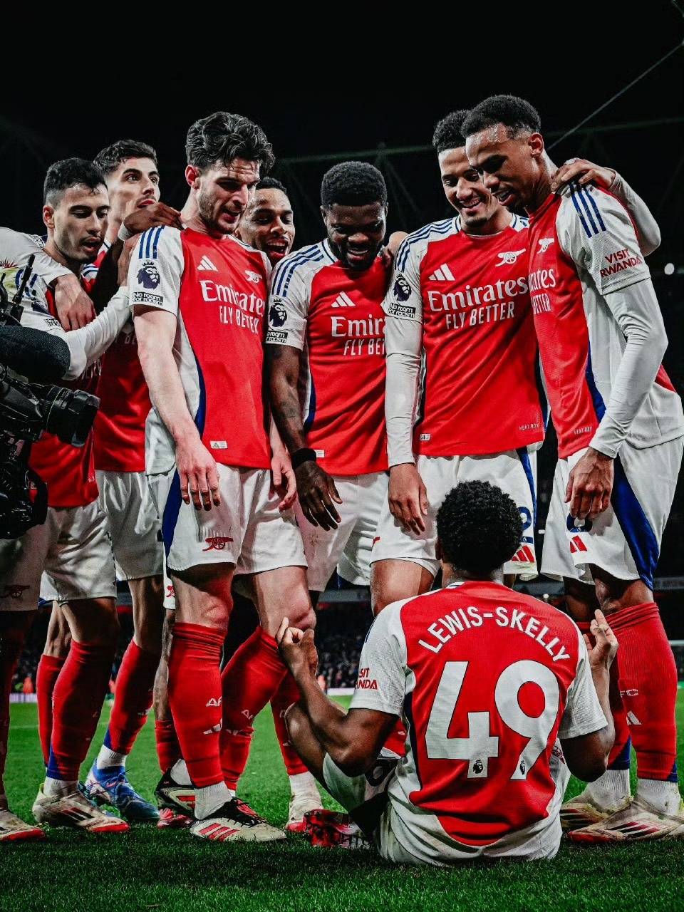 金年会APP-皇家马德里迎荷甲关键赛，关键时刻内部沟通，管理层满意，身体对抗强度拉满的简单介绍